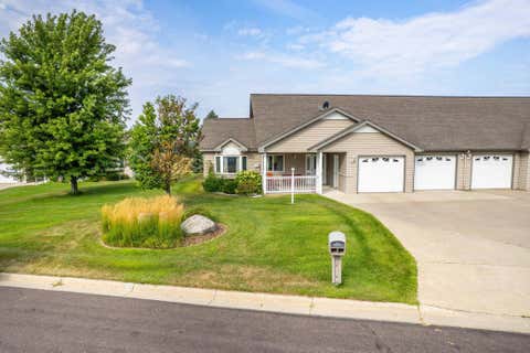 Townhouse For Sale - 1825 Aspen Lane<br/> Fergus Falls, MN 56537