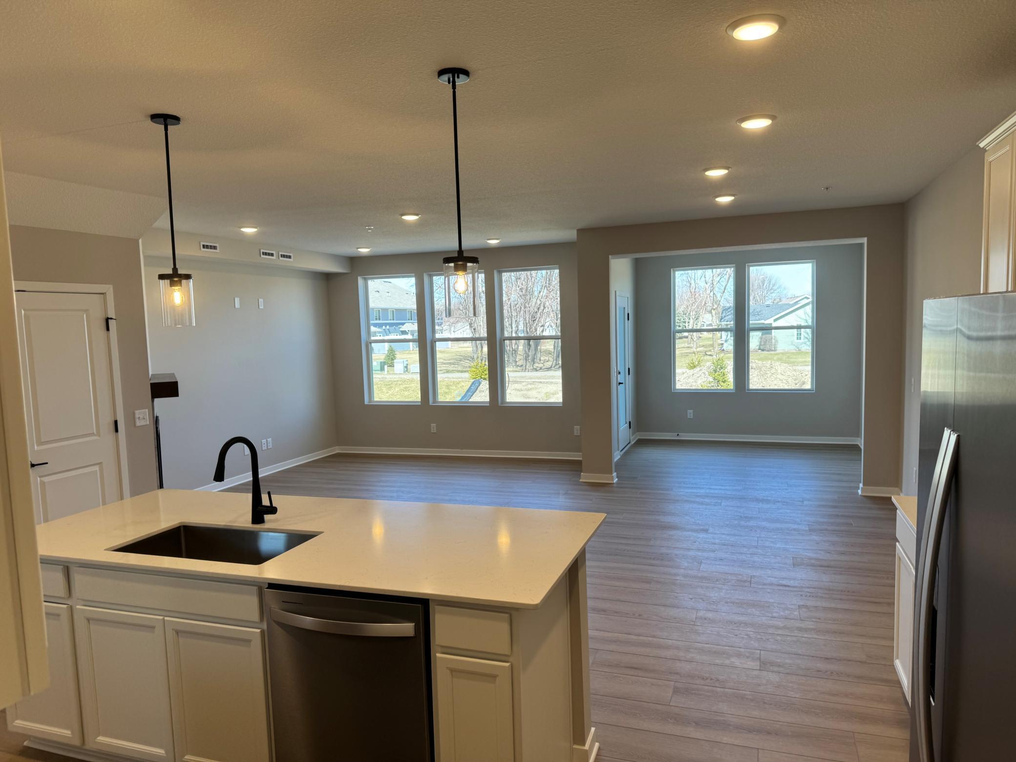 21956 Harvest Avenue, Rogers, Minnesota image 2