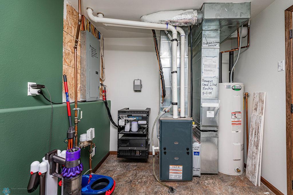 Moorhead, Minnesota 56560, United States, 3 Bedrooms Bedrooms, ,2 BathroomsBathrooms,Residential,Pending,54583