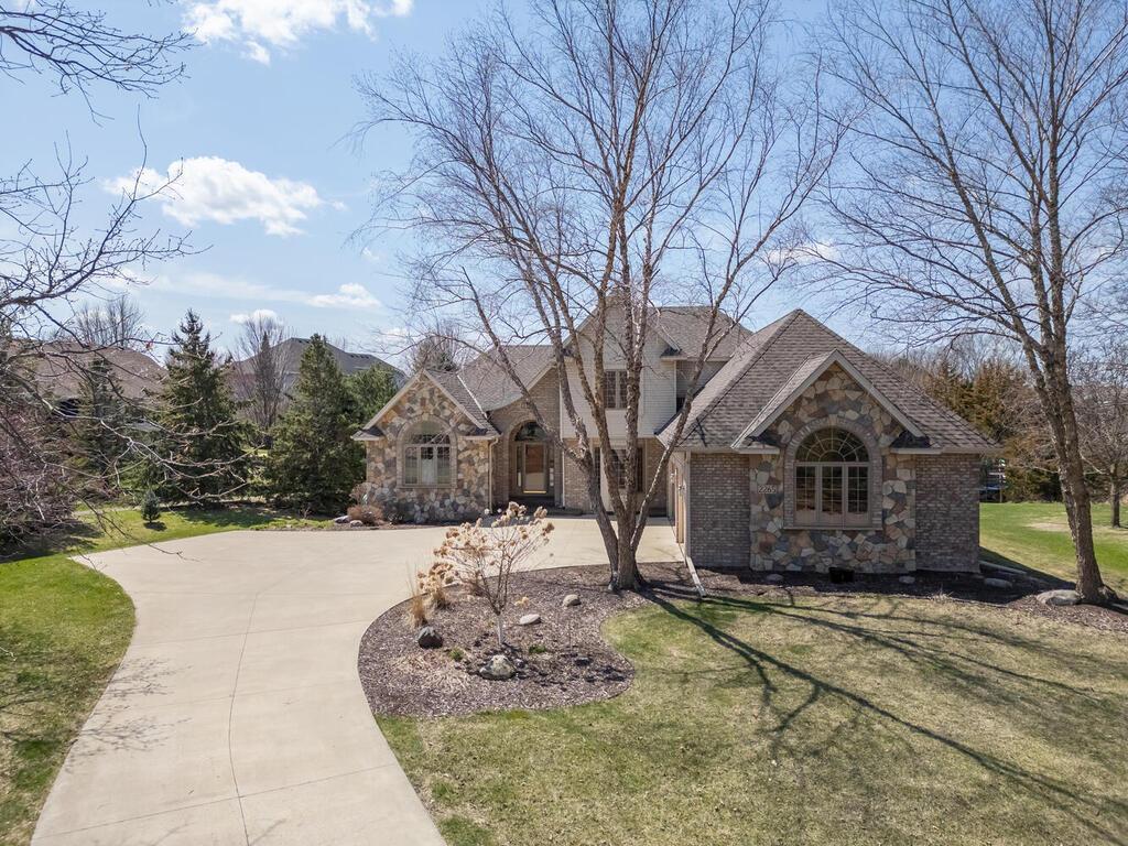 2265 Thrushwood Circle, Victoria, Minnesota image 29