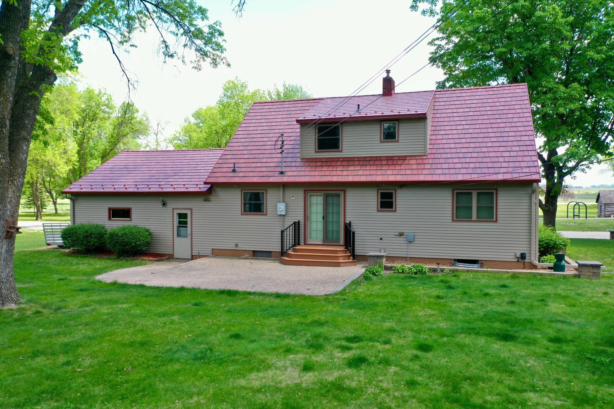 330 1st Street, Lake Lillian, Minnesota image 31
