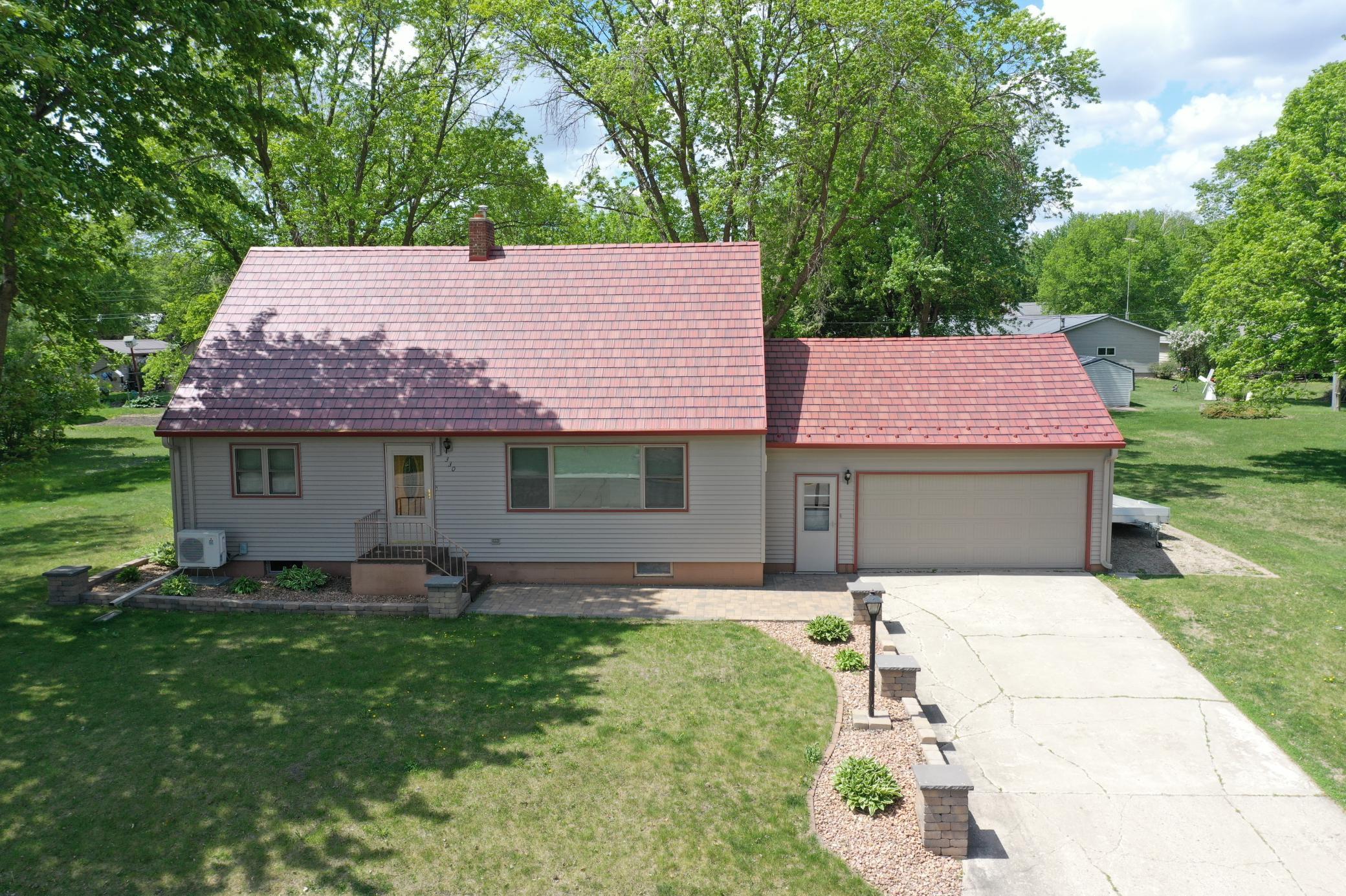 330 1st Street, Lake Lillian, Minnesota image 3