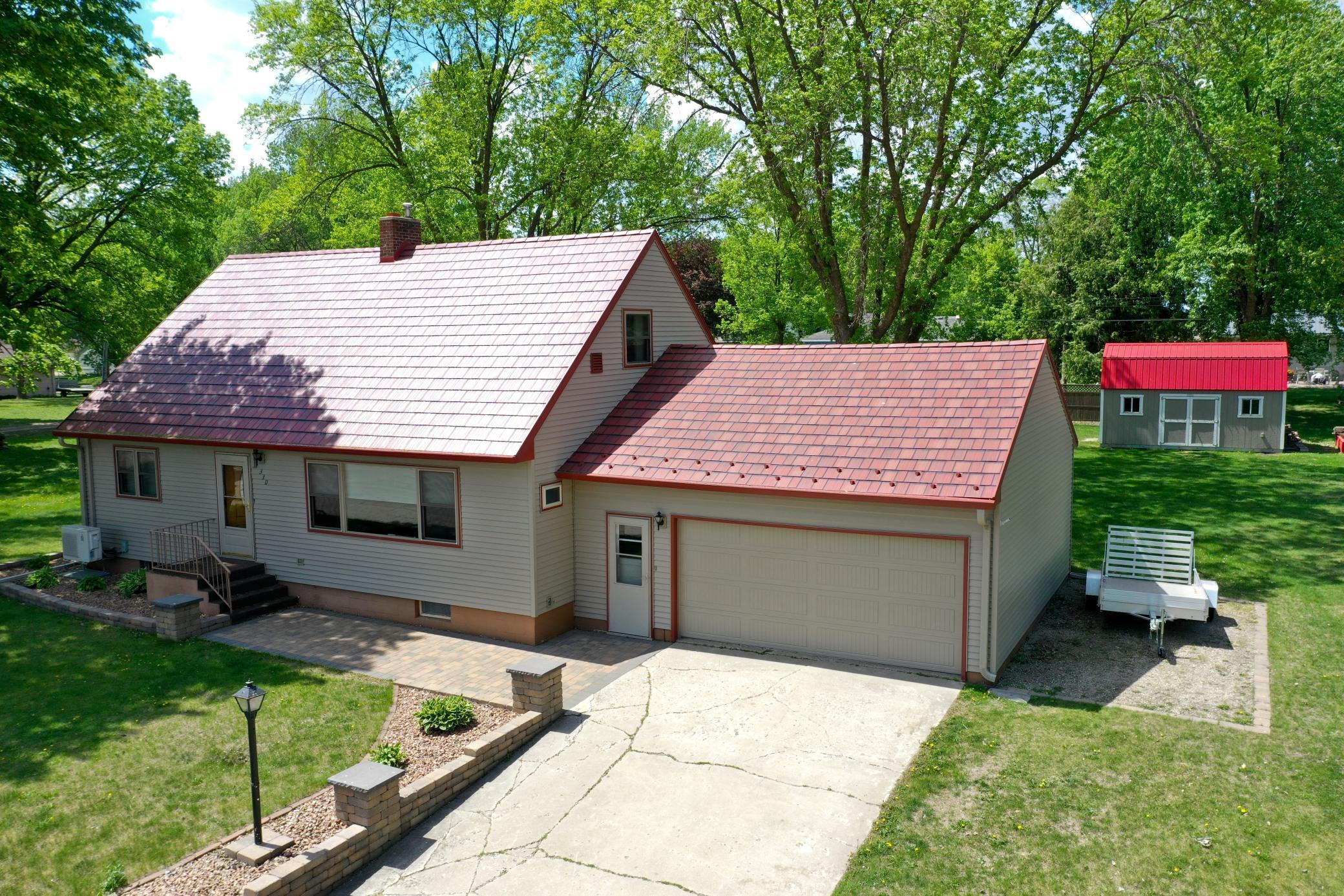 330 1st Street, Lake Lillian, Minnesota image 1