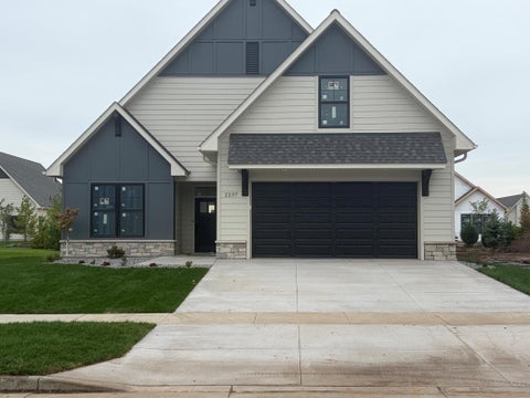 Homes For Sale - 2237 Sharon Lane Ln<br/> Hudson, WI 54016