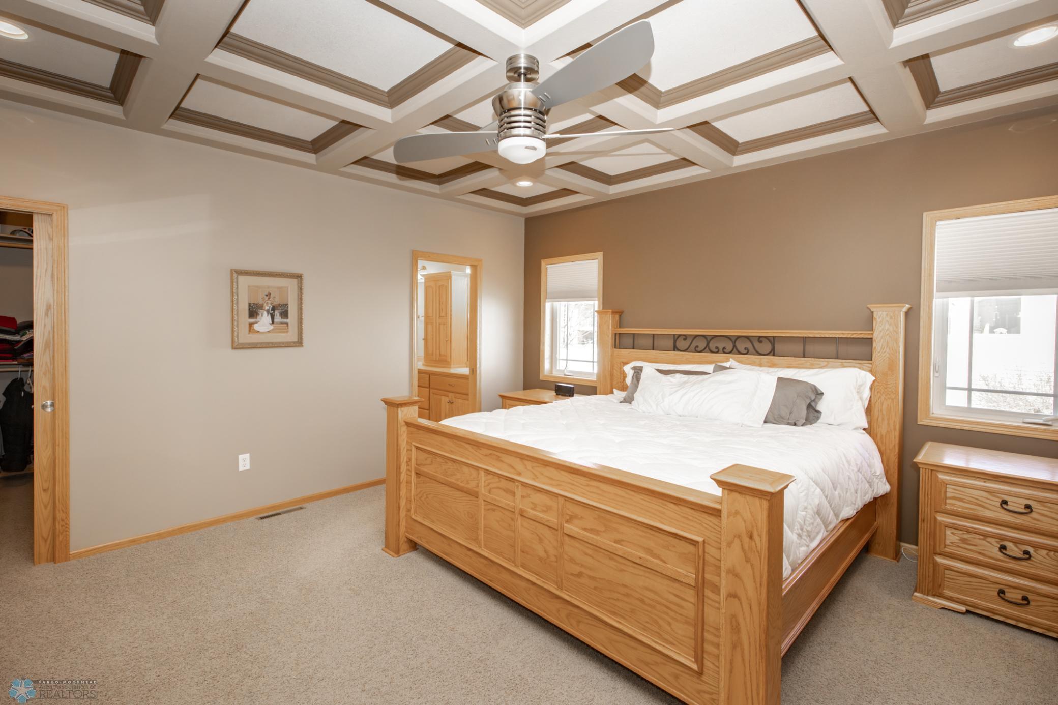 4833 Woodhaven Drive, Fargo, North Dakota image 17