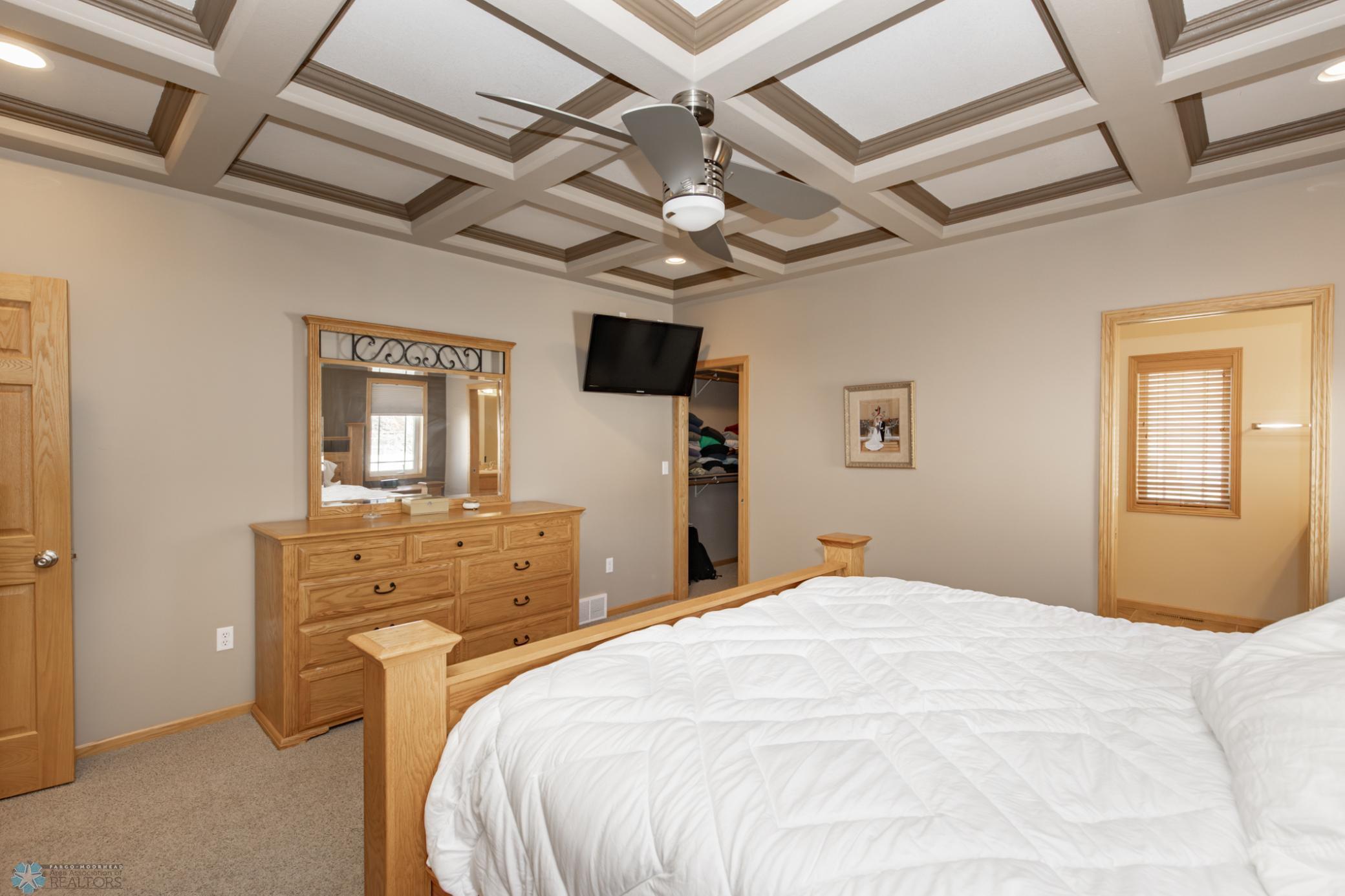 4833 Woodhaven Drive, Fargo, North Dakota image 21