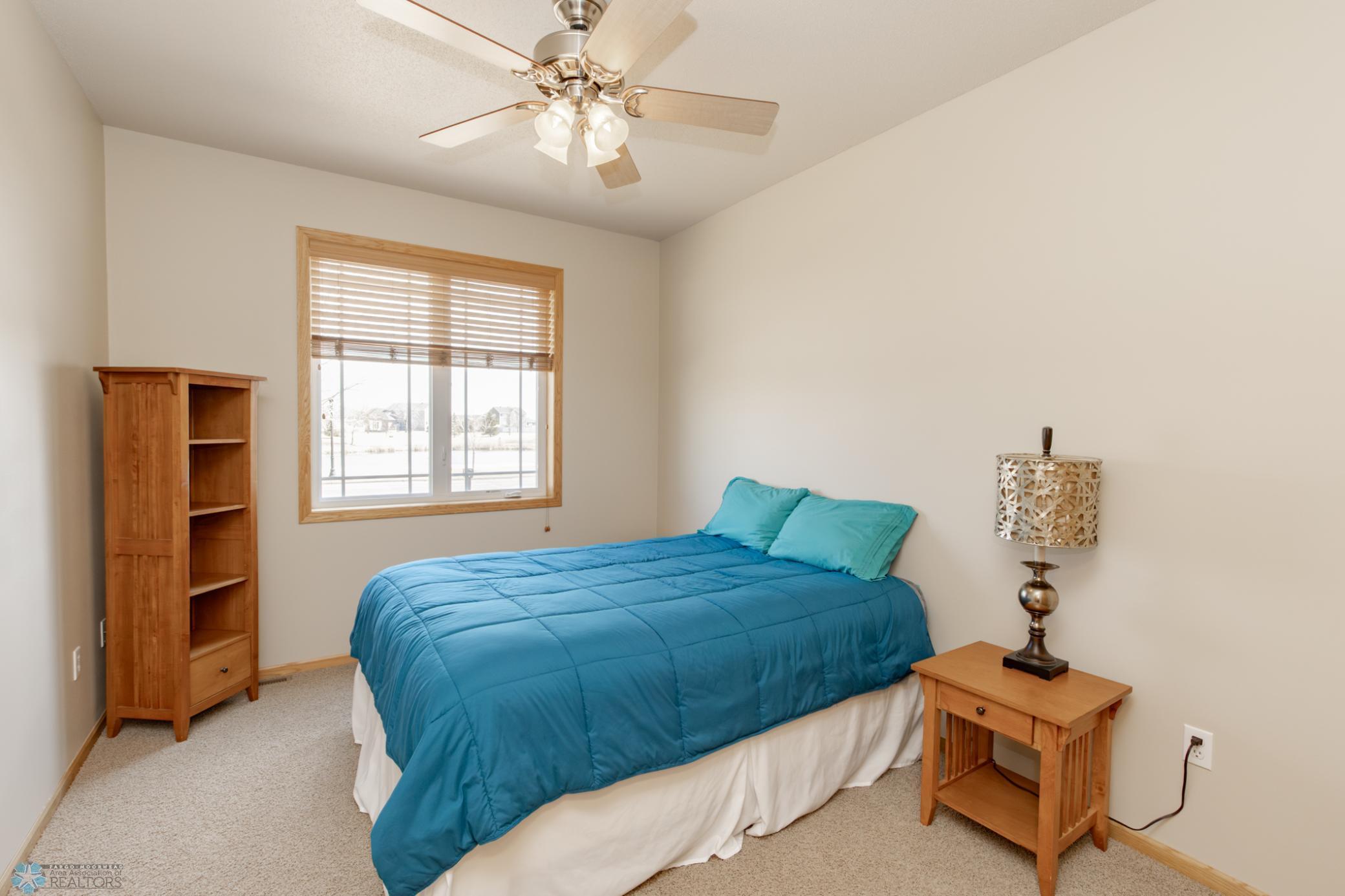 4833 Woodhaven Drive, Fargo, North Dakota image 31
