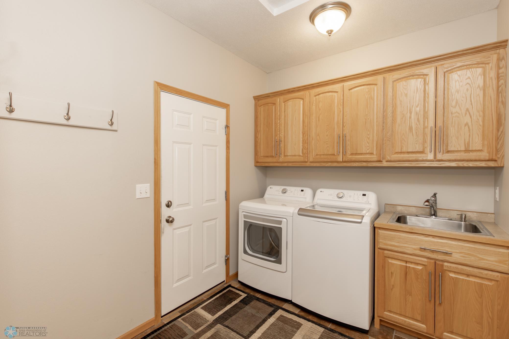 4833 Woodhaven Drive, Fargo, North Dakota image 39