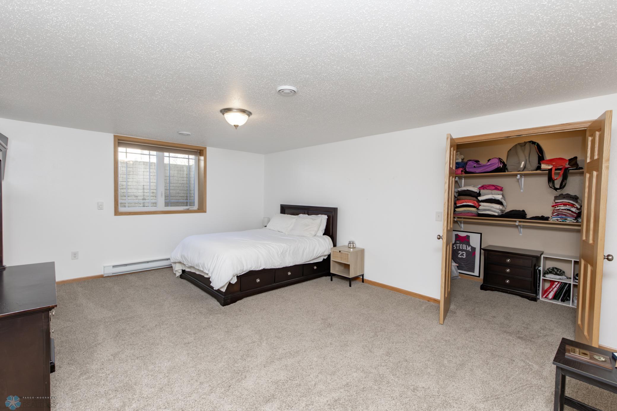 4833 Woodhaven Drive, Fargo, North Dakota image 46
