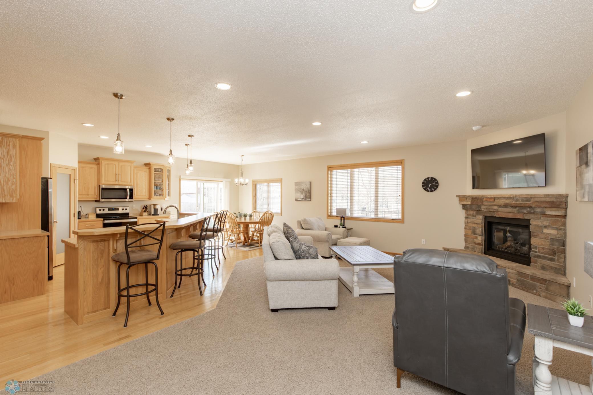 4833 Woodhaven Drive, Fargo, North Dakota image 6