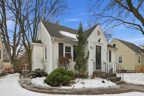 Homes For Sale - 903 11th Avenue<br/> Mower County, Austin, MN 55912