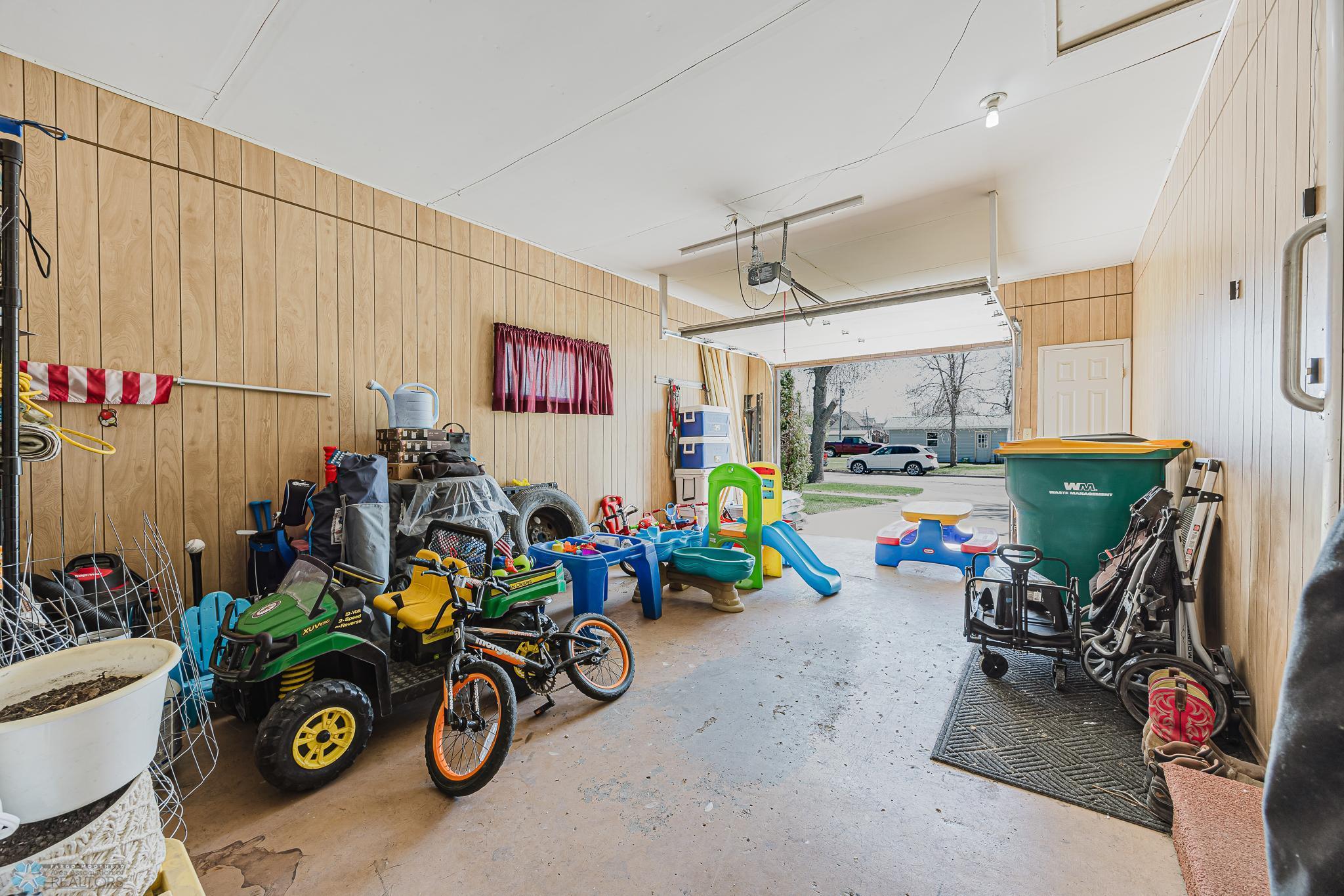 122 3rd Avenue, Hillsboro, North Dakota image 47