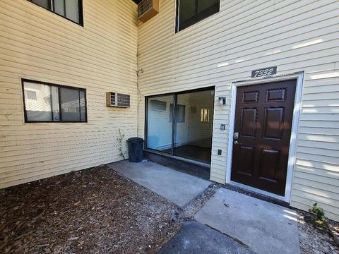 Condo For Sale - 7332 72nd Lane<br/> Minneapolis, MN 55428