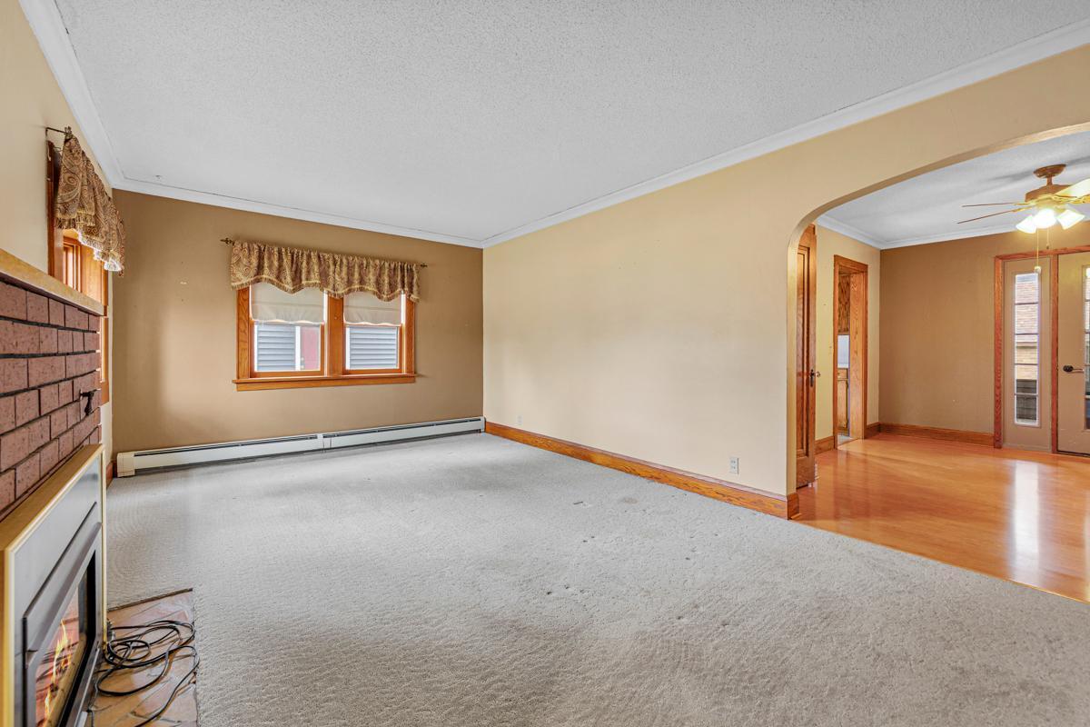 209 E Main Street, Arlington, Minnesota image 6