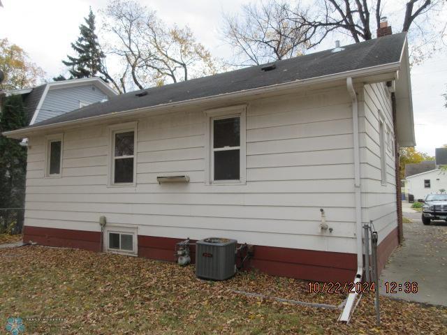 Fargo, North Dakota 58103, United States, 3 Bedrooms Bedrooms, ,1 BathroomBathrooms,Residential,Pending,37500