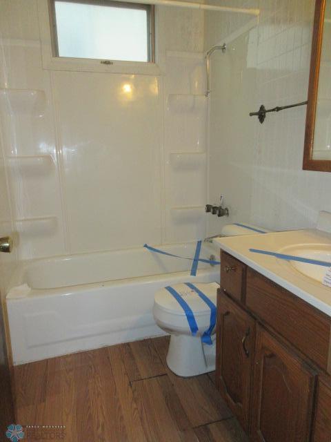 Fargo, North Dakota 58103, United States, 3 Bedrooms Bedrooms, ,1 BathroomBathrooms,Residential,Pending,37500