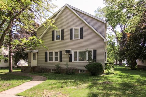 Homes For Sale - 125 Adams Street<br/> Mcleod County, Hutchinson, MN 55350