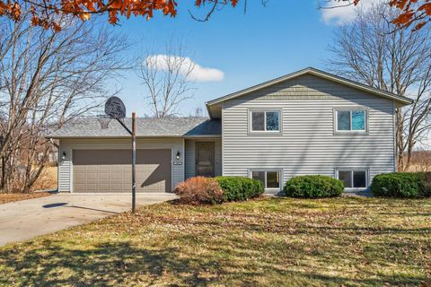 Homes For Sale - 16801 Mankato Street<br/> Andover, MN 55304