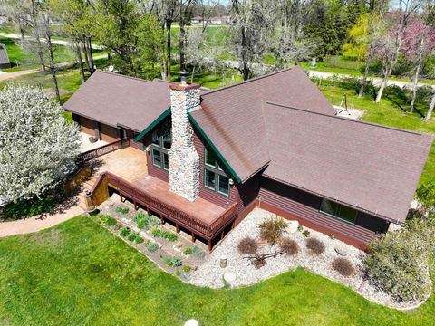 Homes For Sale - 2103 Redwing Avenue<br/> Sibley, IA 51249