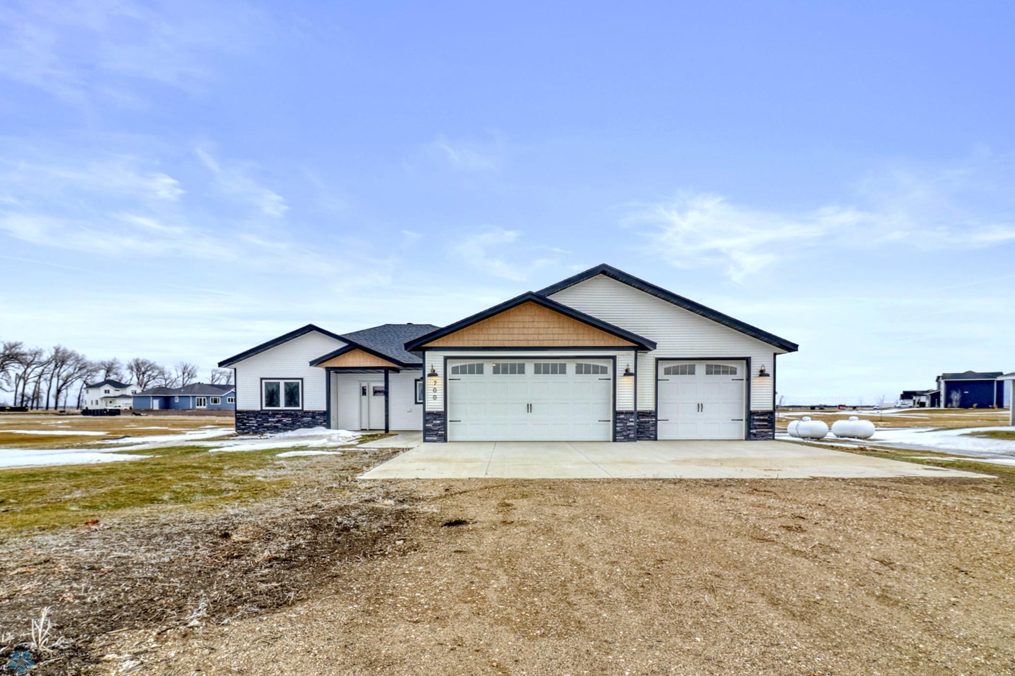 700 Blaine Street, Colfax, North Dakota image 1
