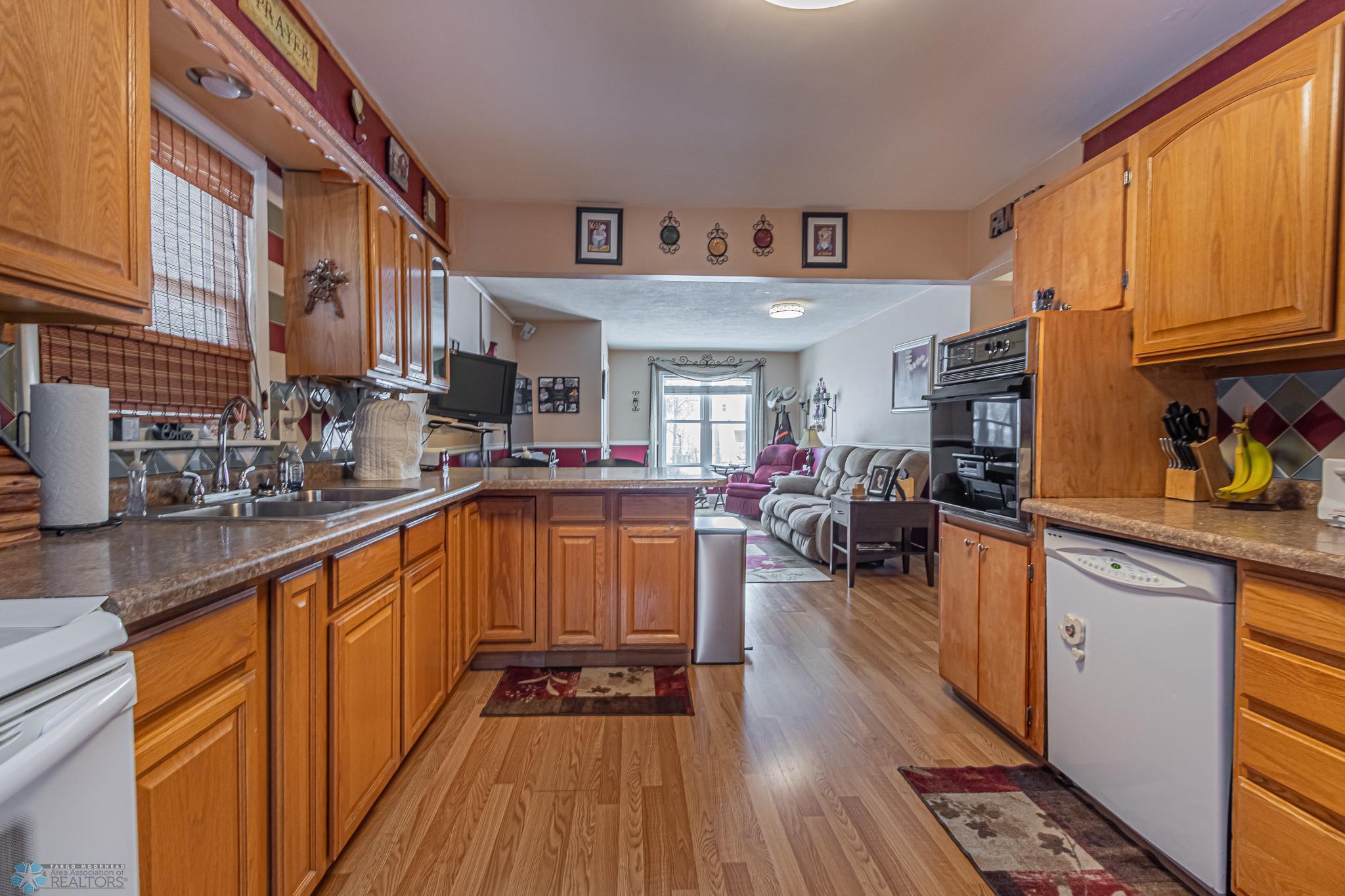 518 16th Street, Moorhead, Minnesota image 5