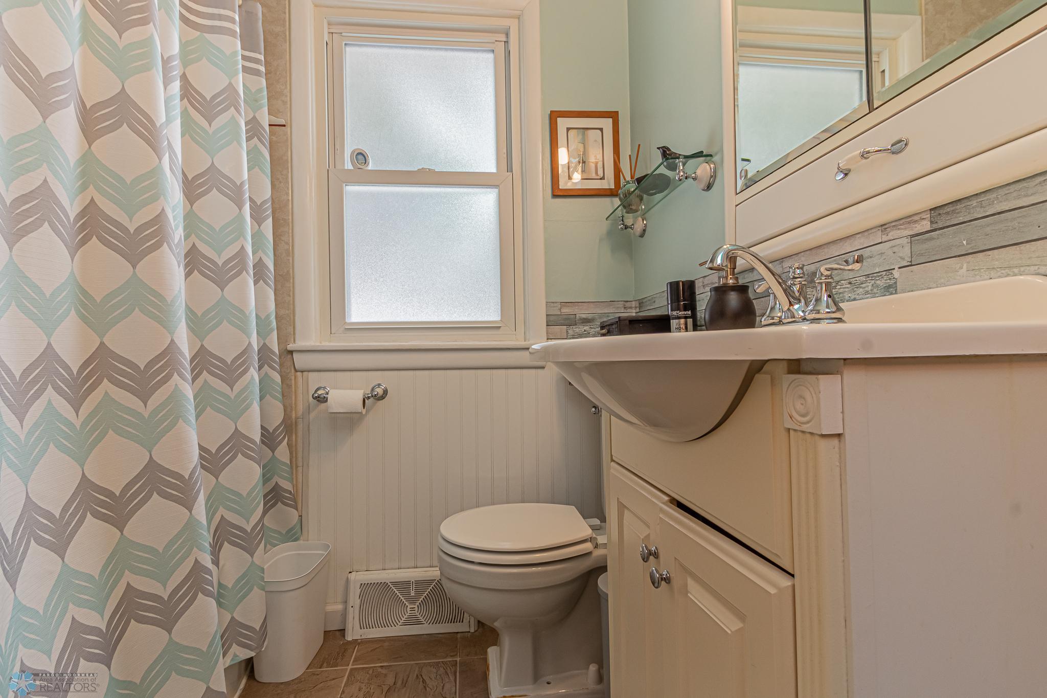 518 16th Street, Moorhead, Minnesota image 14