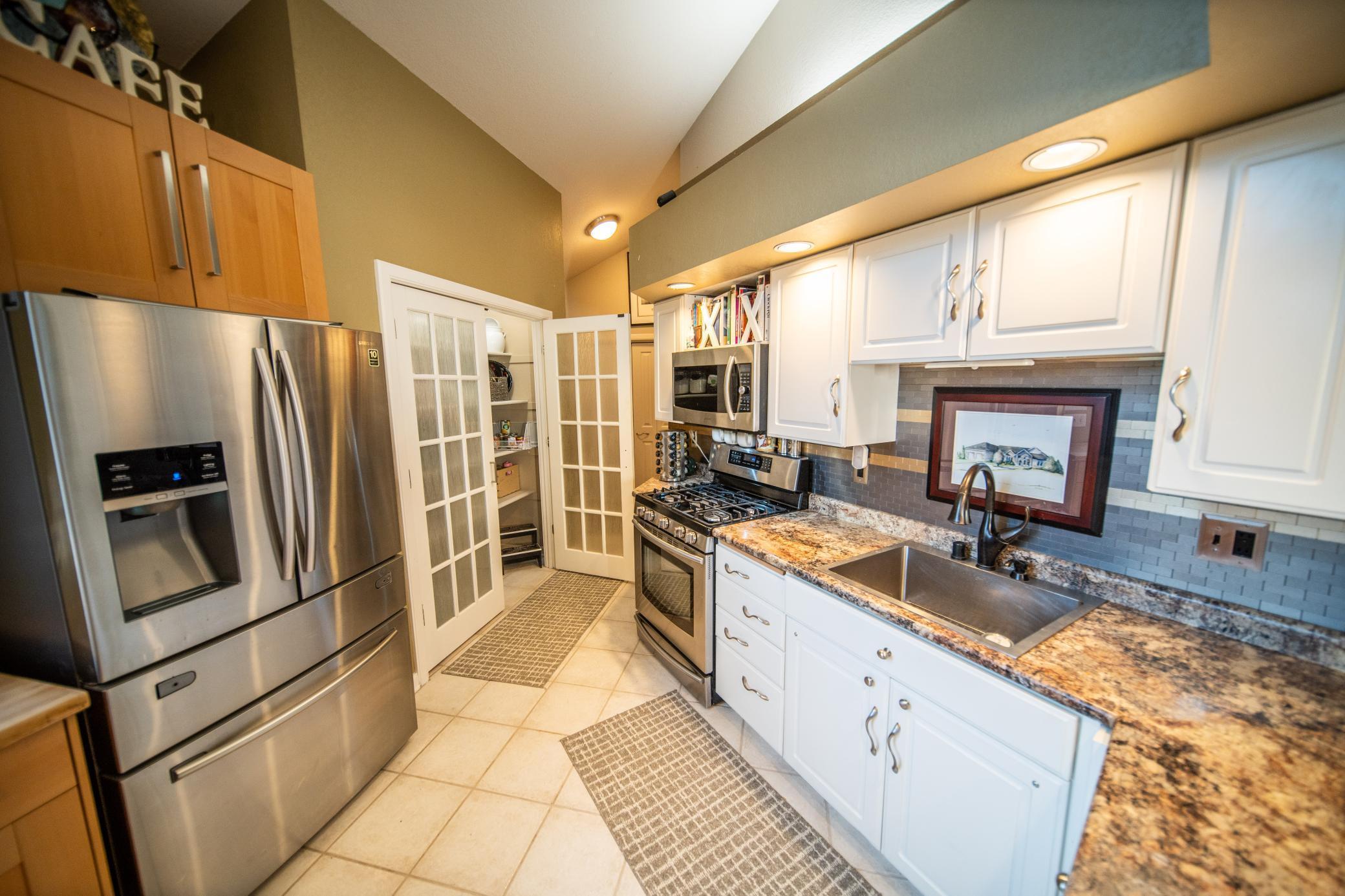 822 Fox Pointe Lane, Rochester, Minnesota image 20