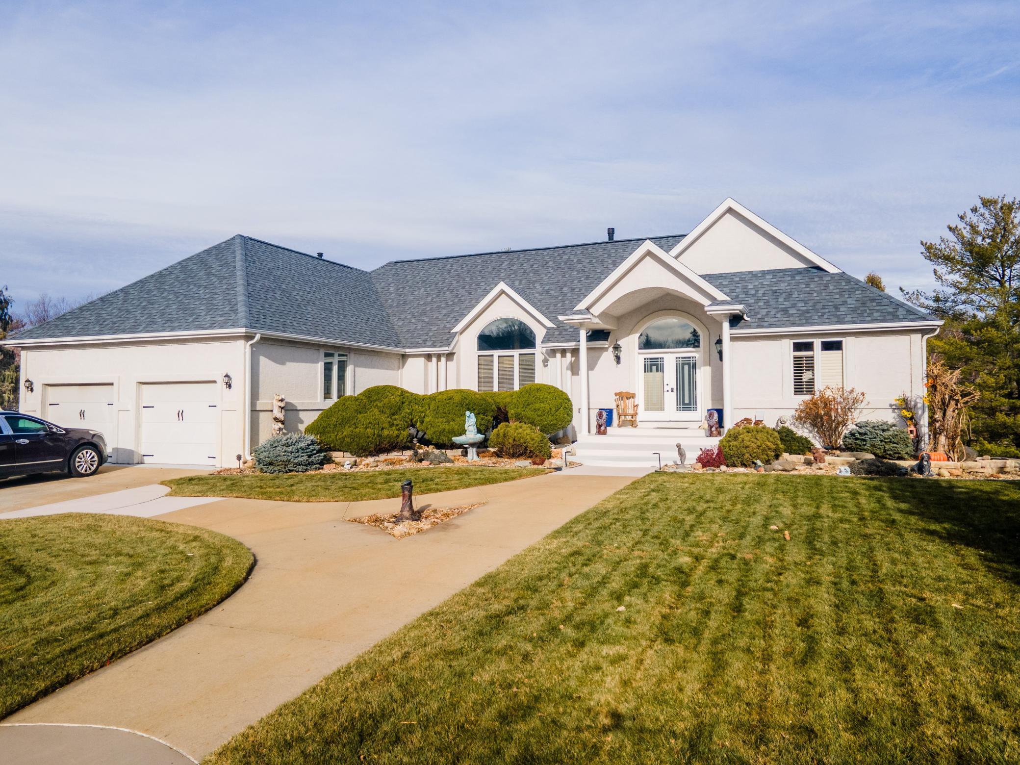 822 Fox Pointe Lane, Rochester, Minnesota image 1