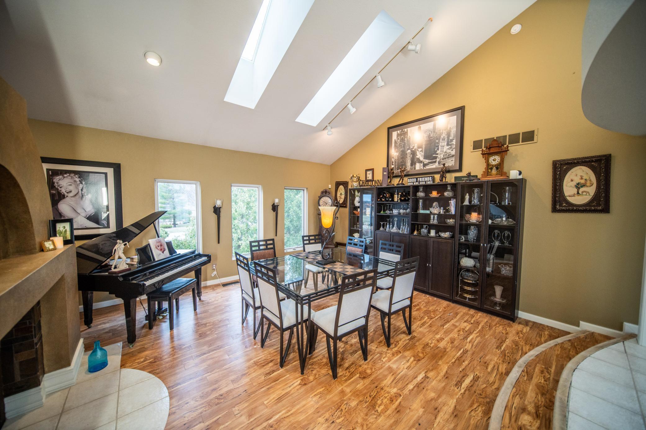 822 Fox Pointe Lane, Rochester, Minnesota image 9
