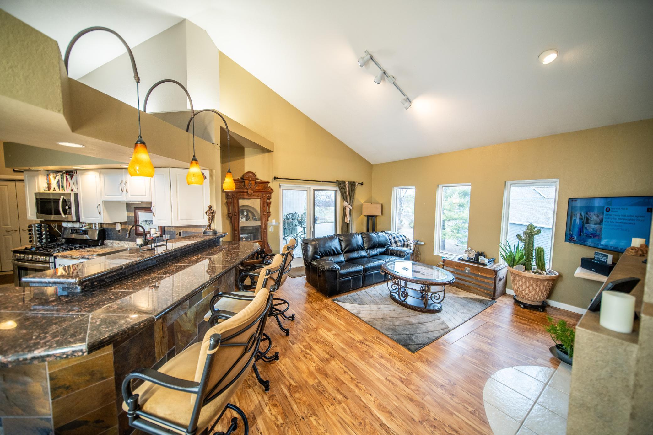 822 Fox Pointe Lane, Rochester, Minnesota image 16