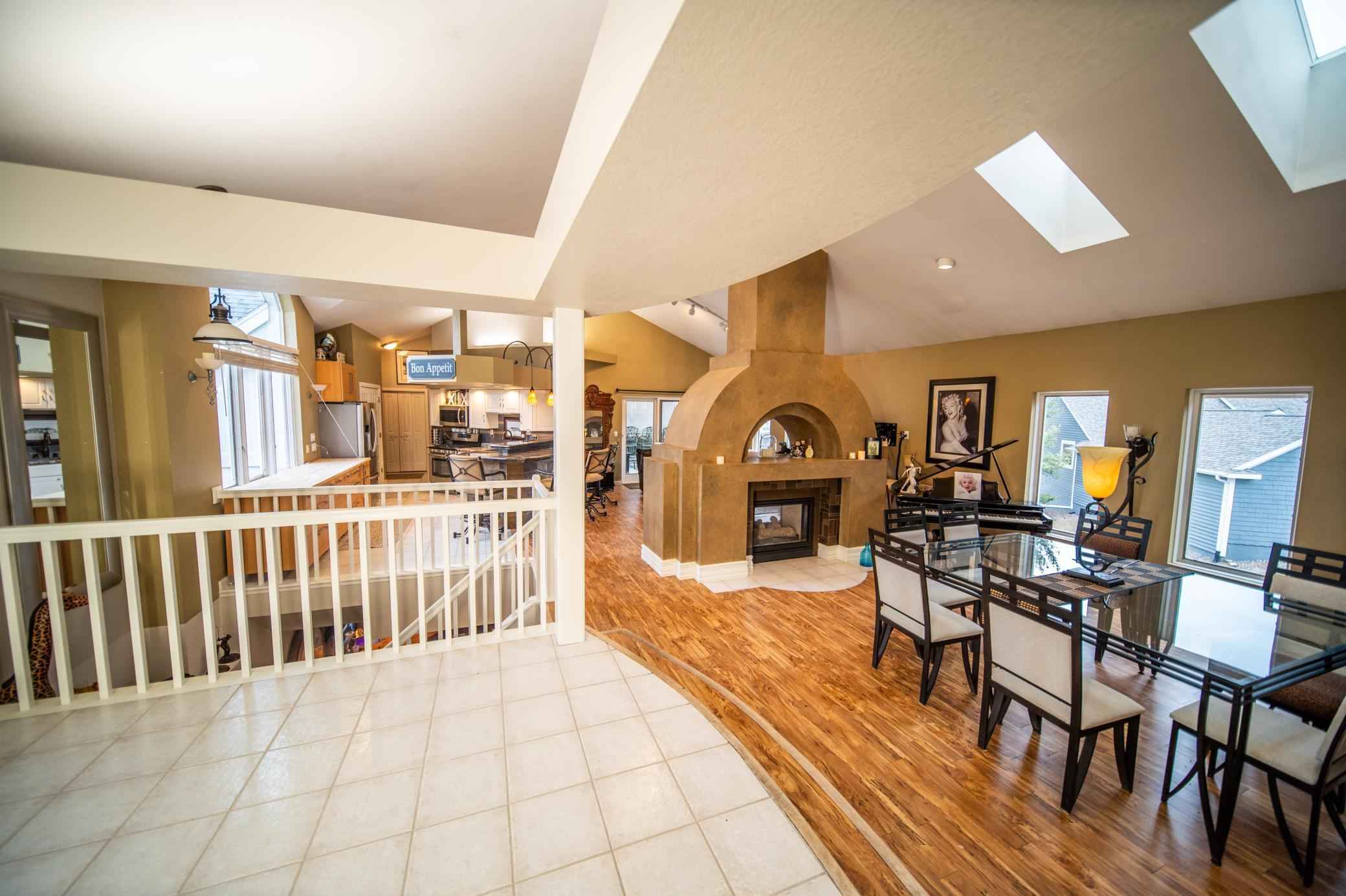 822 Fox Pointe Lane, Rochester, Minnesota image 6