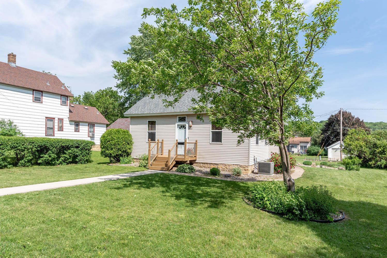921 N 2nd Street, Mankato, Minnesota image 1