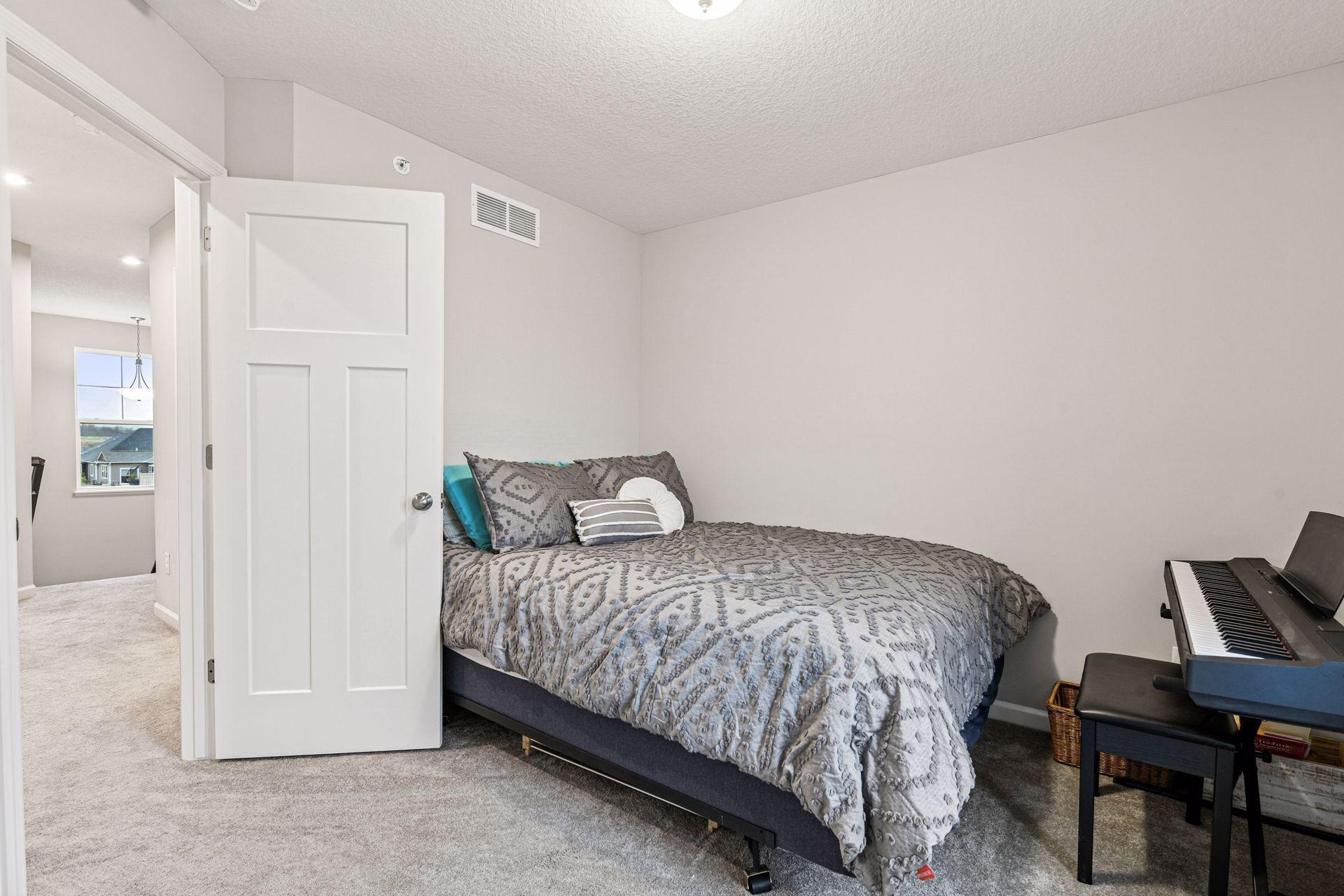 6682 Wildflower Way, Excelsior, Minnesota image 35