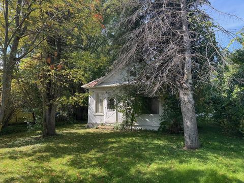 Homes For Sale - 73 2nd Street<br/> Beltrami County, Blackduck, MN 56630