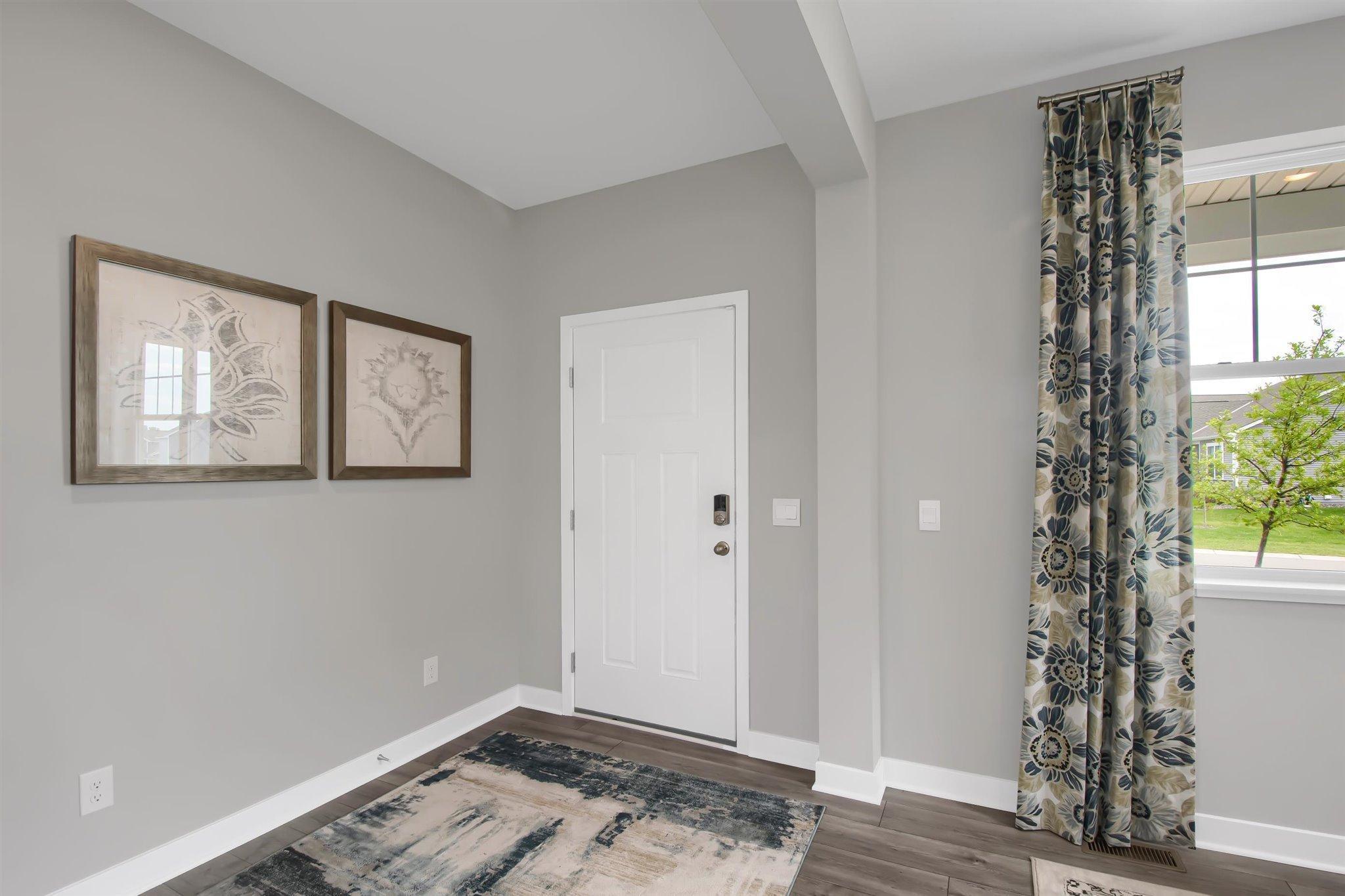 10717 Bent Pine Lane, Woodbury, Minnesota image 16
