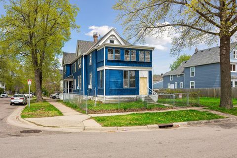 Multifamily For Sale - 677 Sherburne Avenue<br/> Ramsey County, Saint Paul, MN 55104