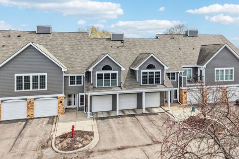 Condo For Sale - 6145 Chasewood Parkway<br/> Hopkins, MN 55343