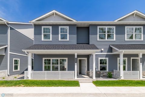 Townhouse For Sale - 5883 41 Street<br/> Fargo, ND 58104