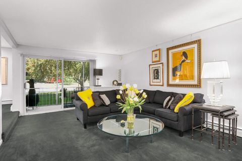 Condo For Sale - 6105 Lincoln Drive<br/> Edina, MN 55436