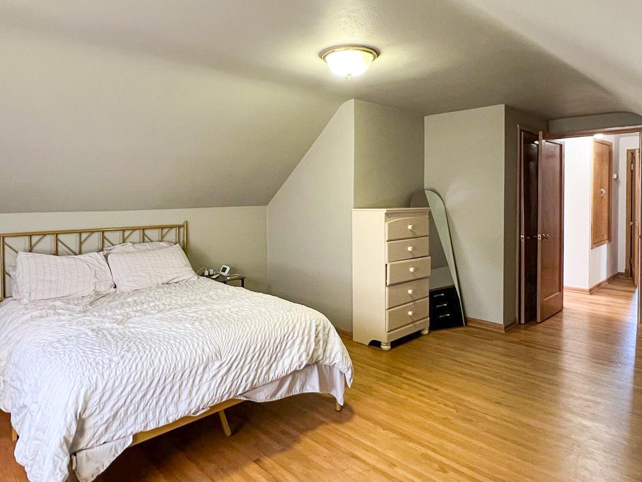 305 Kneale Avenue, Thief River Falls, Minnesota image 22
