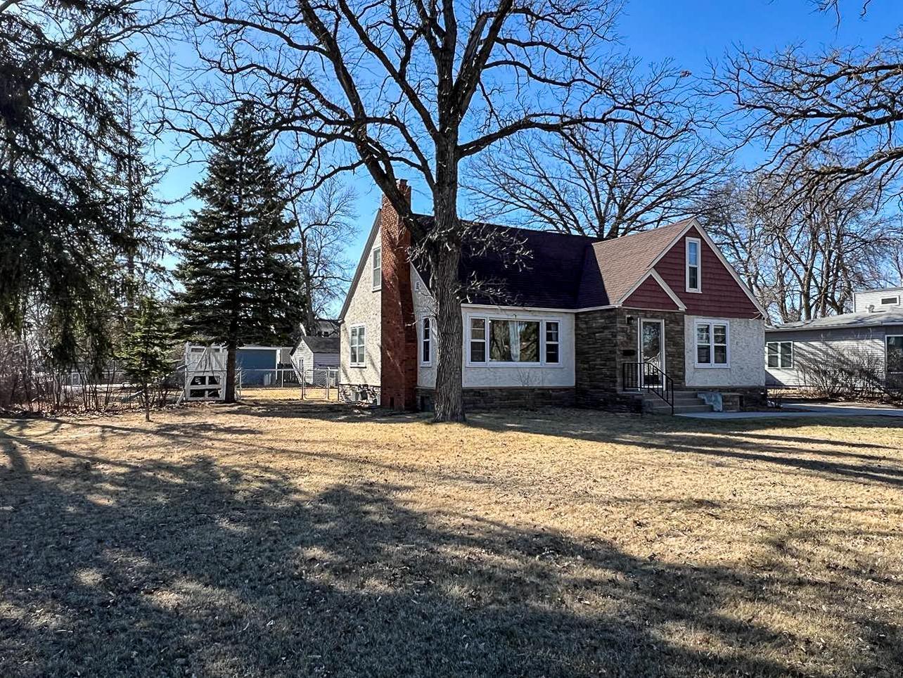 305 Kneale Avenue, Thief River Falls, Minnesota image 6