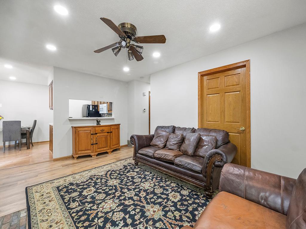 210 Cambria Court, Saint Paul, Minnesota image 17