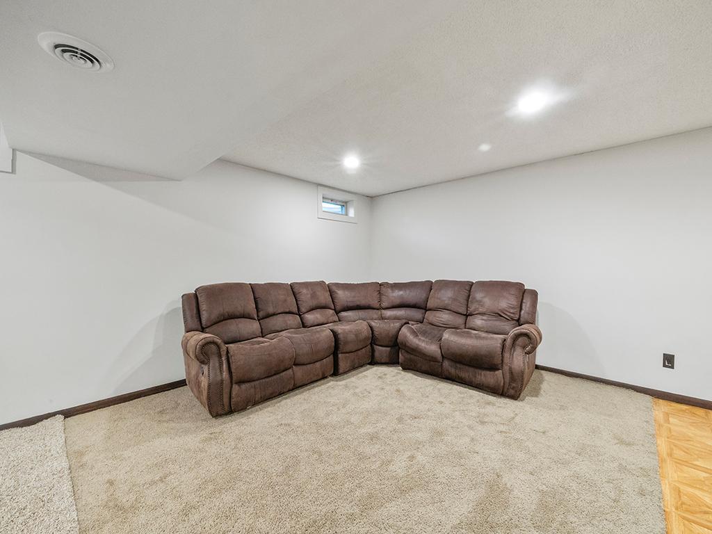 210 Cambria Court, Saint Paul, Minnesota image 29