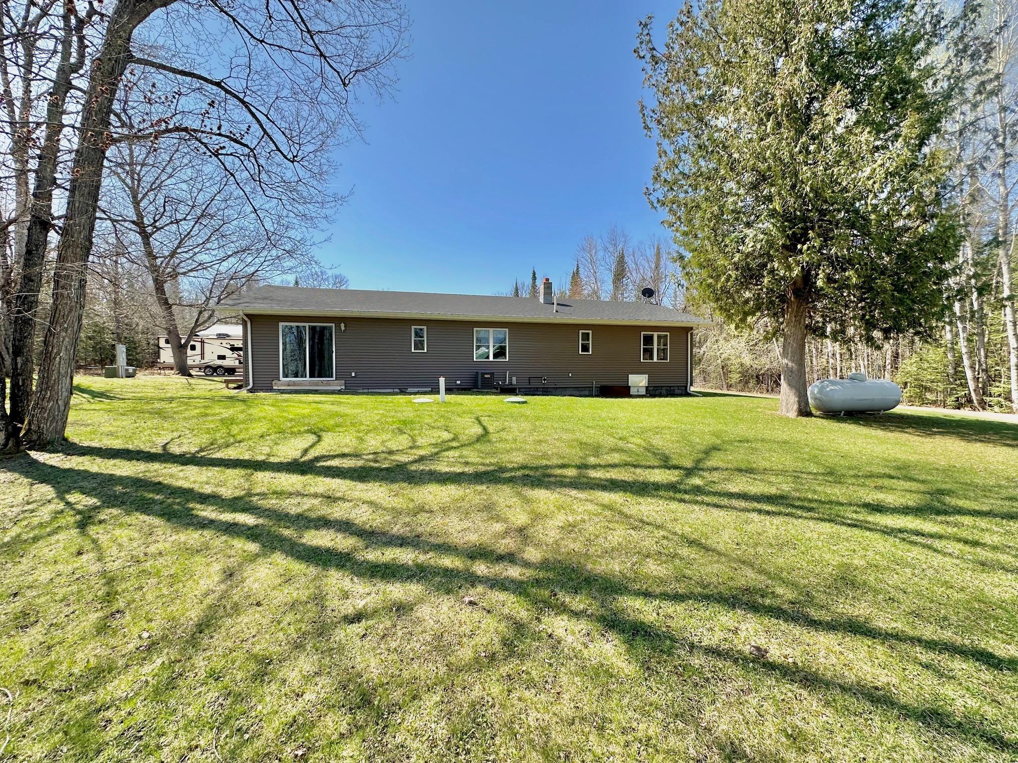 27772 Mallum Drive, Bovey, Minnesota image 2