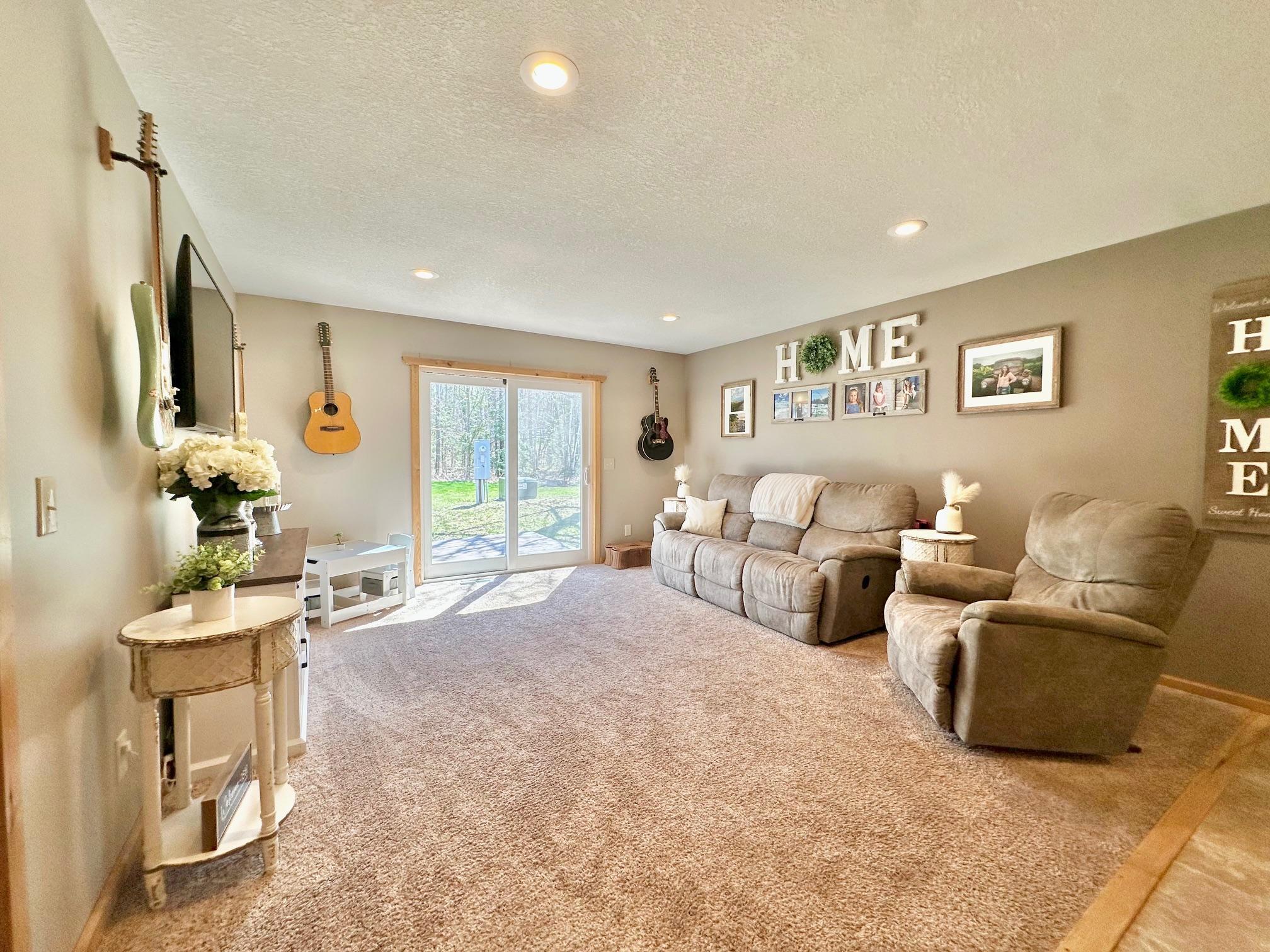 27772 Mallum Drive, Bovey, Minnesota image 15