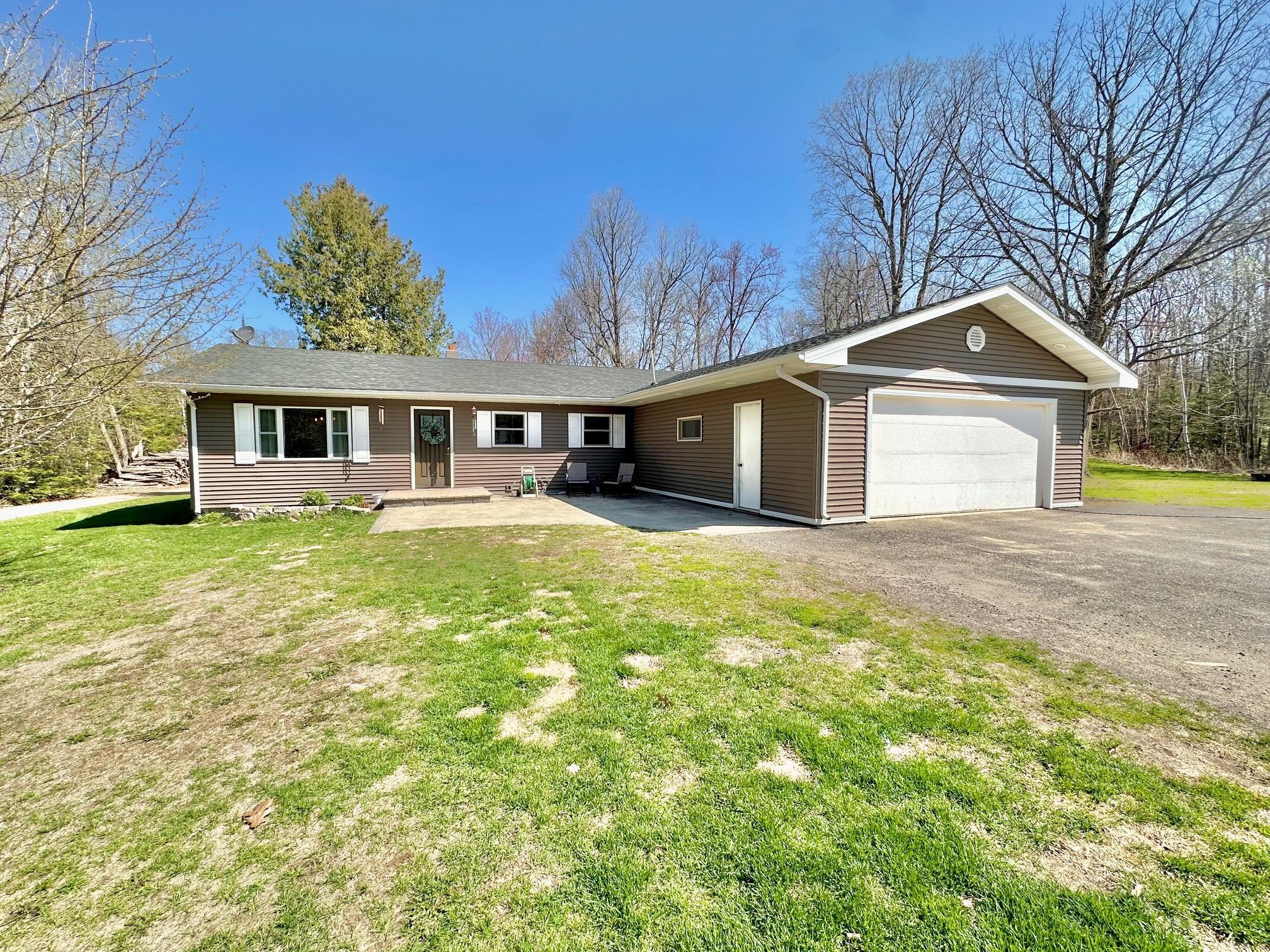 27772 Mallum Drive, Bovey, Minnesota image 1