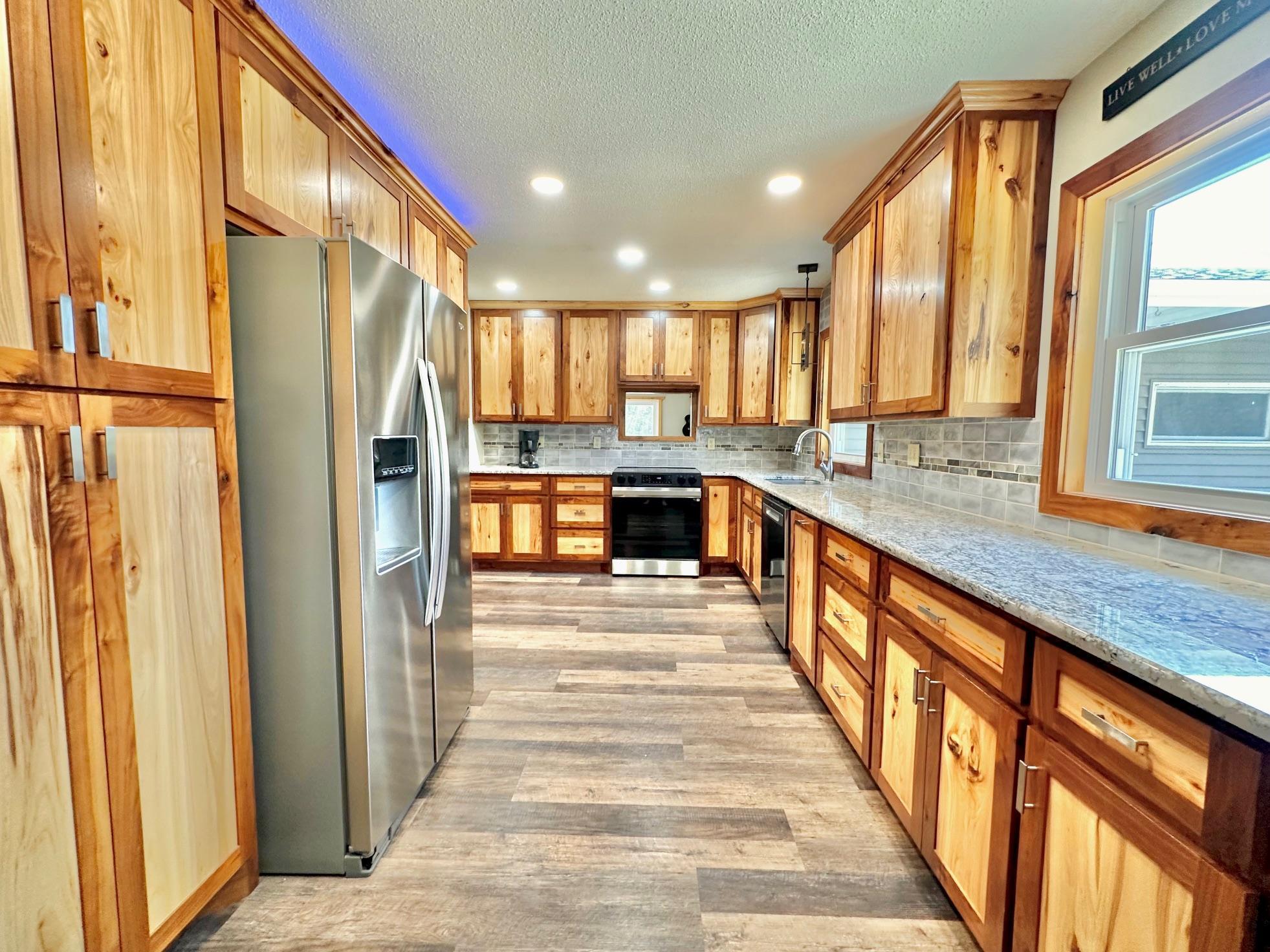 27772 Mallum Drive, Bovey, Minnesota image 8