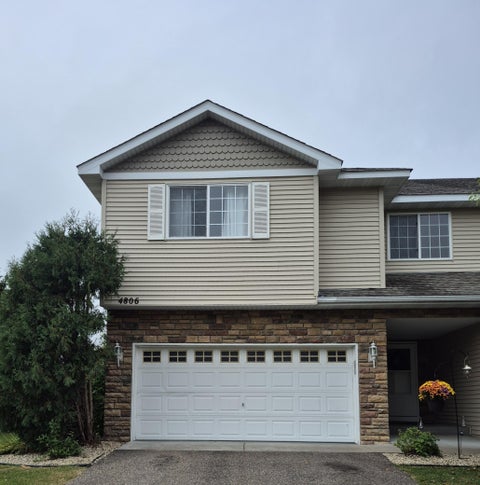 Townhouse For Sale - 4806 200th Street<br/> Washington County, Forest Lake, MN 55025
