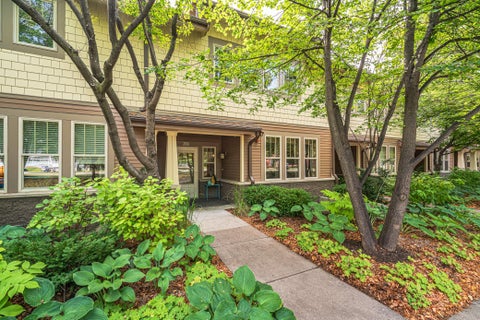 Townhouse For Sale - 2108 Village Terrace<br/> Minneapolis, MN 55431