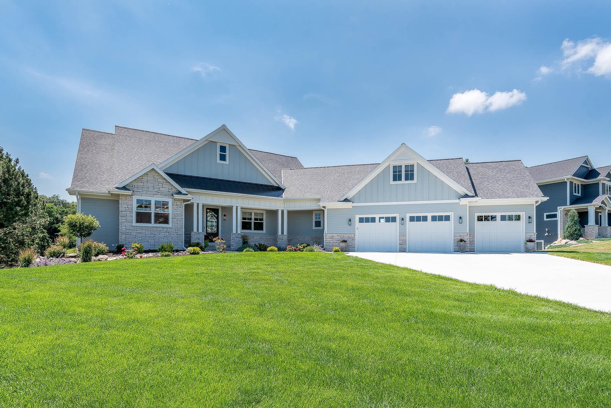 1005 Applewood Court, Mankato, Minnesota image 1